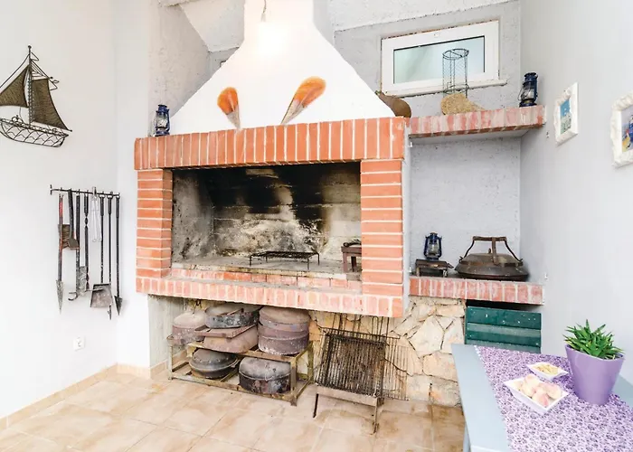 Two-bedroom In Ratac アパート オラサック