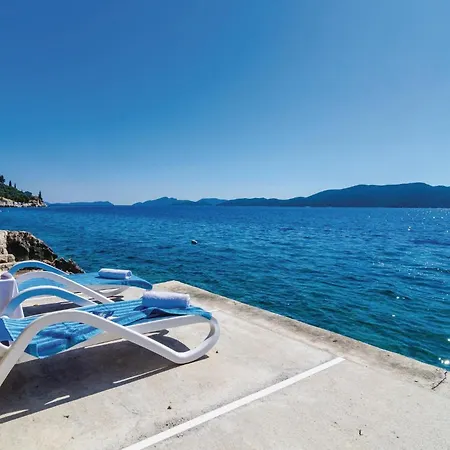 Two-bedroom In Ratac *