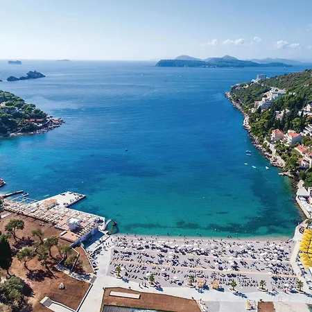 Two-bedroom In Ratac דירה